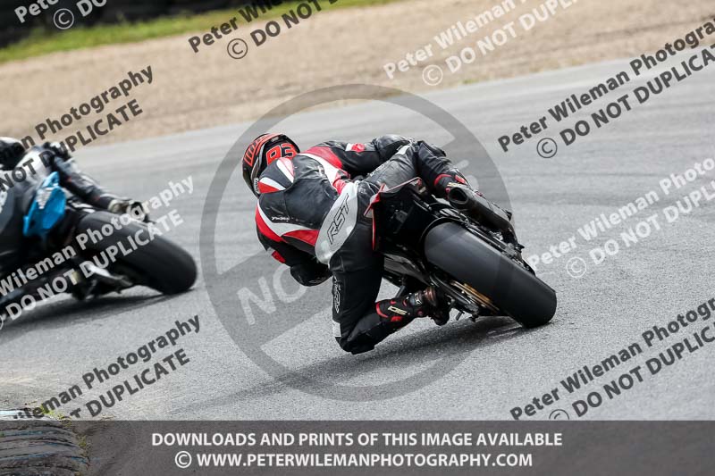 enduro digital images;event digital images;eventdigitalimages;lydden hill;lydden no limits trackday;lydden photographs;lydden trackday photographs;no limits trackdays;peter wileman photography;racing digital images;trackday digital images;trackday photos